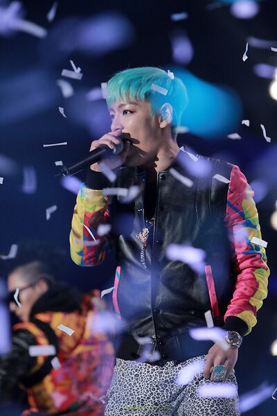 Файл:T.O.P in K-Collection 2012.jpg