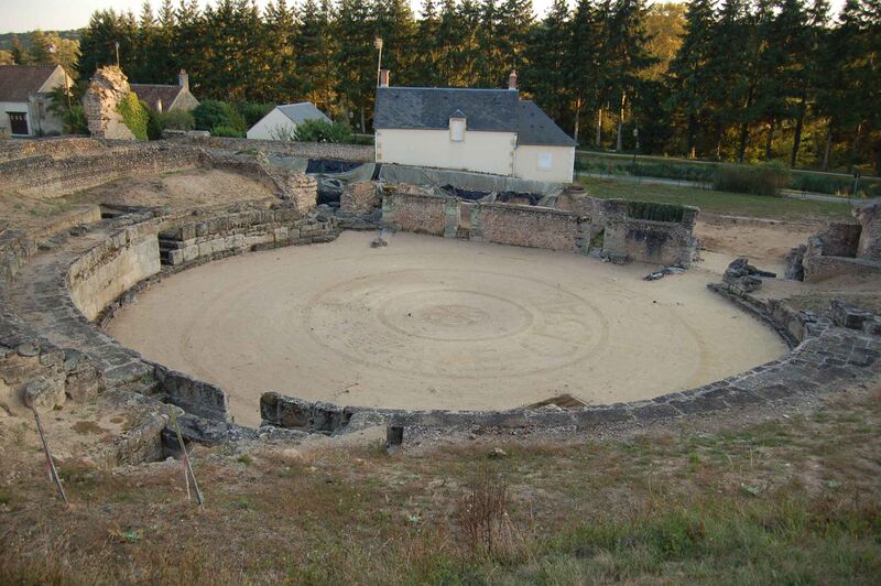 Файл:Drevant Amphitheatre Gallo-Romain.JPG