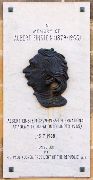 Файл:Einstein-barrakka.JPG