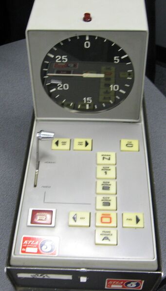 Файл:Ampex-HS-100-controller.jpg