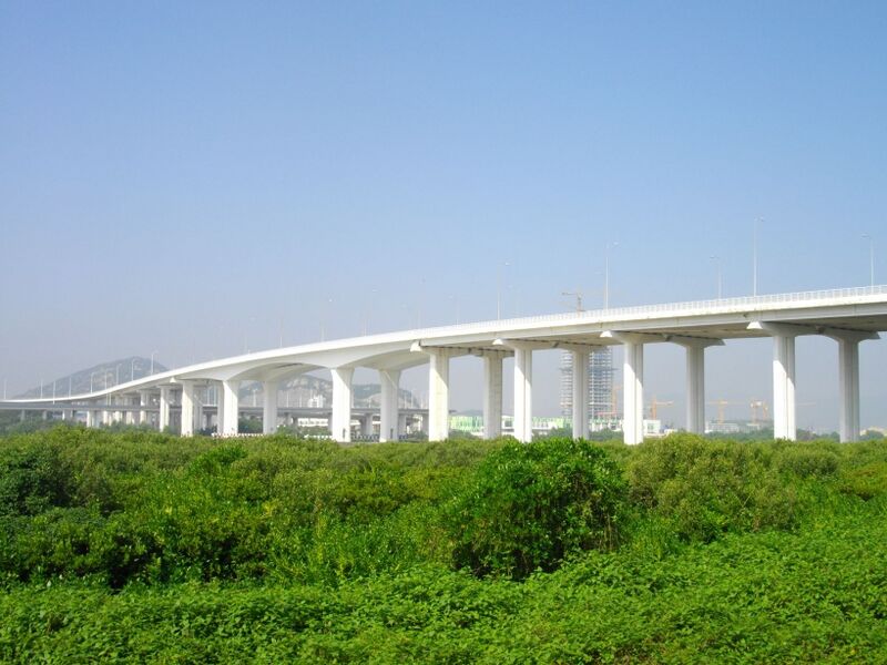 Файл:Lotus Bridge 02.JPG