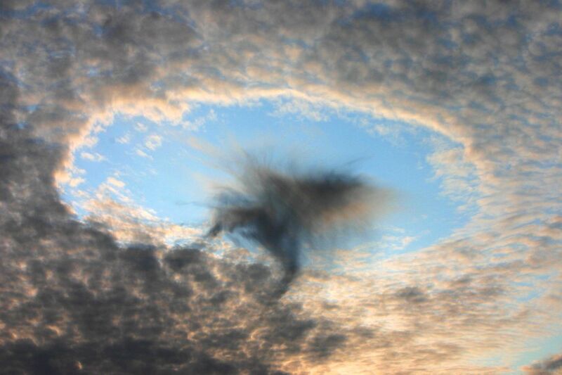 Файл:HolePunchCloud.jpg