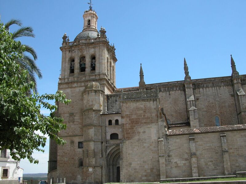 Файл:Catedral de Coria.JPG