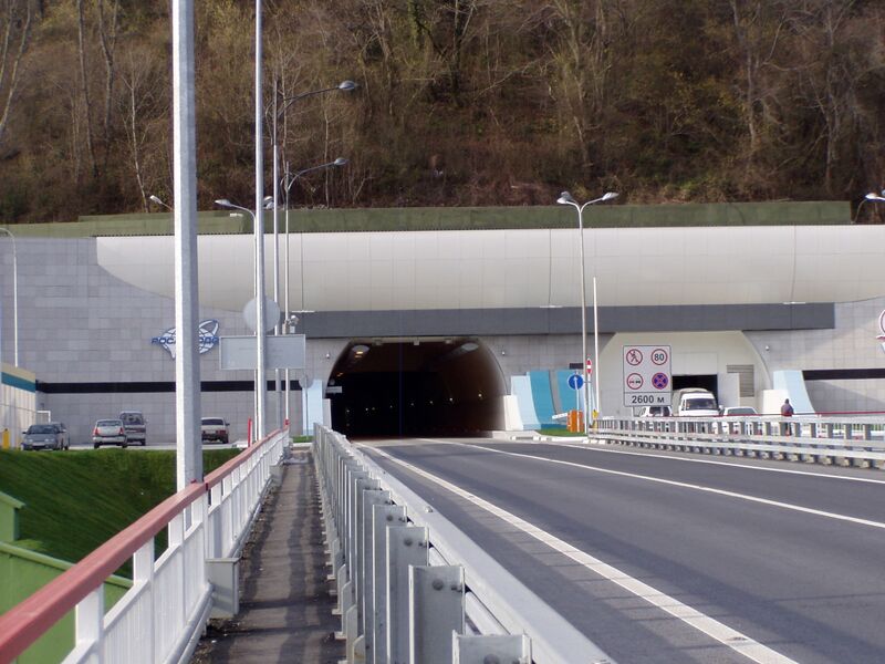 Файл:Baranovsky tunnel.JPG