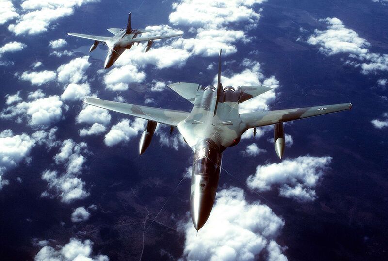 Файл:FB-111 Formation.jpg