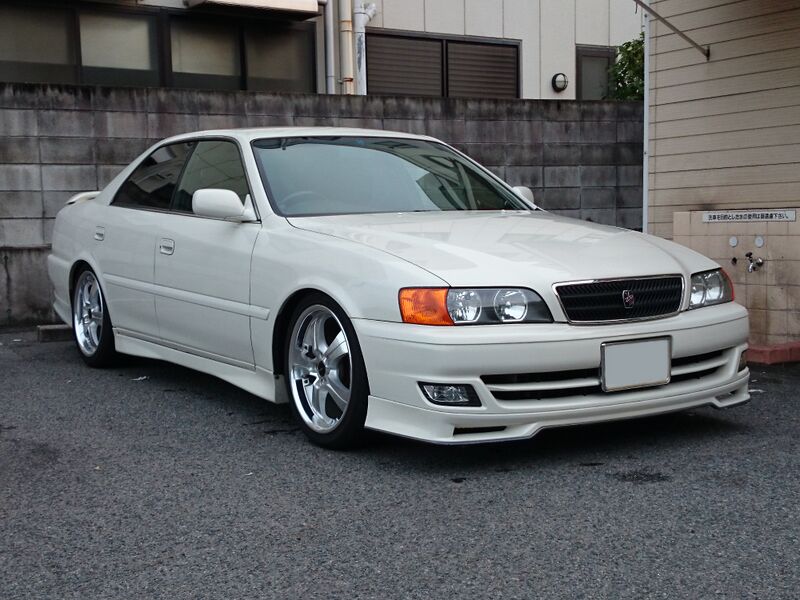 Файл:1998 Toyota Chaser Tourer.jpg