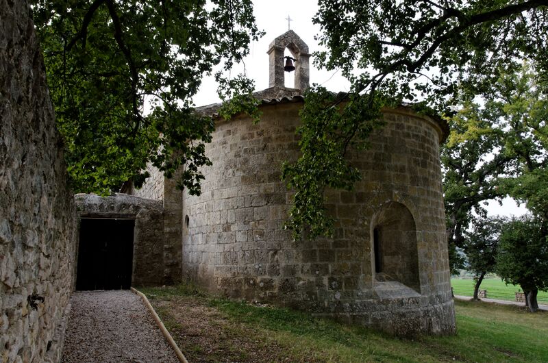 Файл:Abside Notre-Dame du Revest.jpg