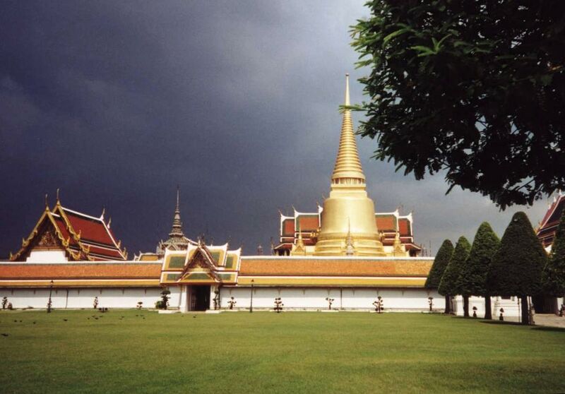 Файл:Wat Phra Kaew outside view.jpg