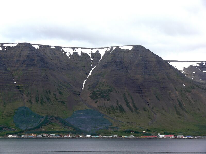 Файл:Flateyri 06.JPG