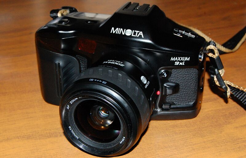Файл:Minolta9xi.JPG