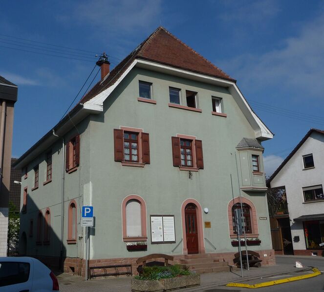 Файл:Rathaus Fussgoenheim 01.JPG