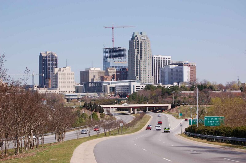 Файл:Downtown-Raleigh-from-South-Saunders-20080325.jpeg