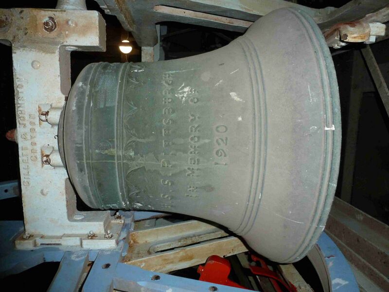 Файл:Rochester Cathedral, No 3 bell.JPG