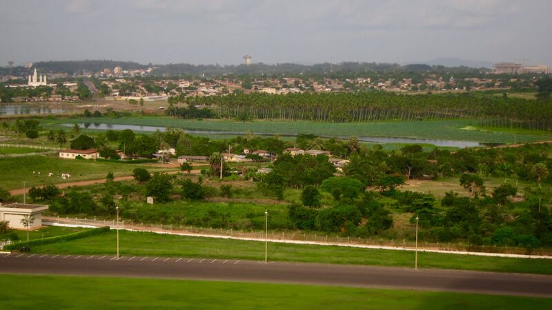 Файл:Yamoussoukro panorama.jpg