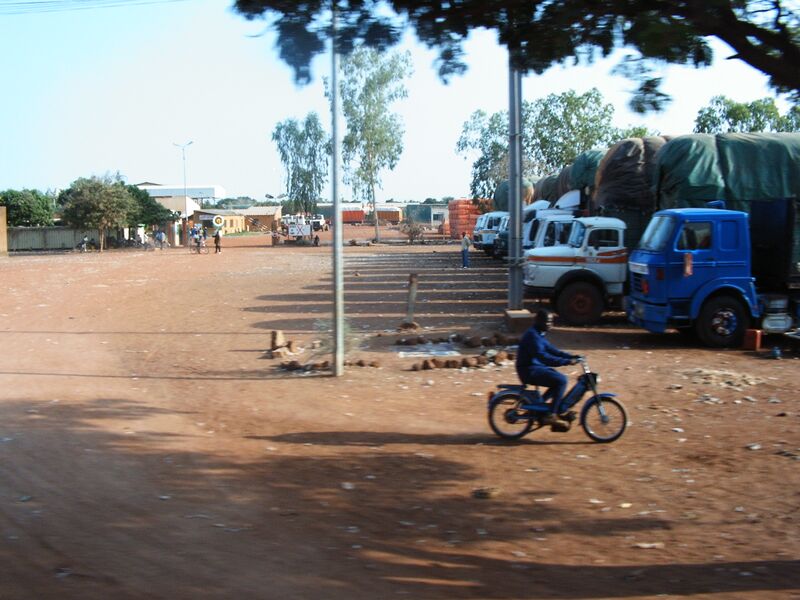 Файл:Dedougou-Cotton.JPG