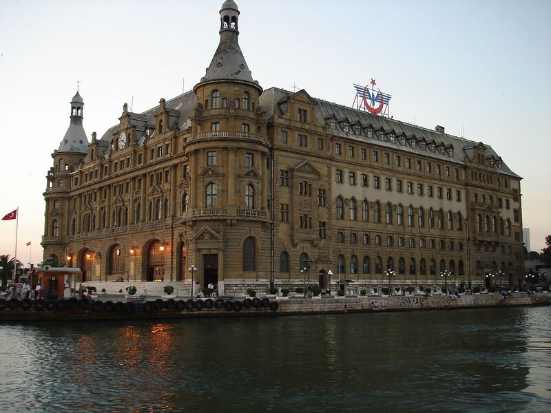 Файл:Haydarpaşa Terminal, 2006.JPG
