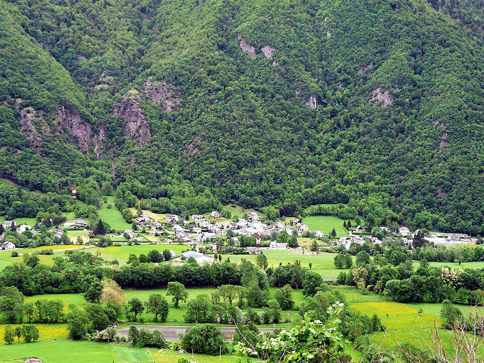 Файл:Moustajon village.JPG