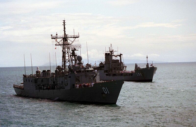 Файл:HMAS Adelaide Tobruk 1992.JPEG