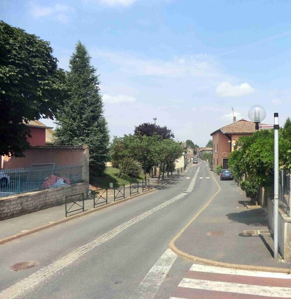 Файл:Rue de Misérieux.JPG
