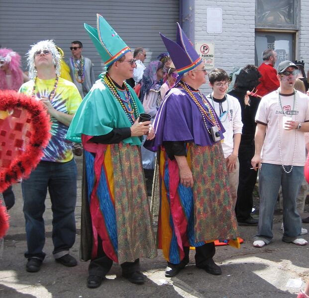 Файл:MG06ColorfulPopes.jpg
