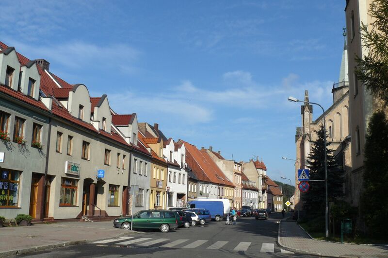 Файл:Swierzawa Market Square.JPG