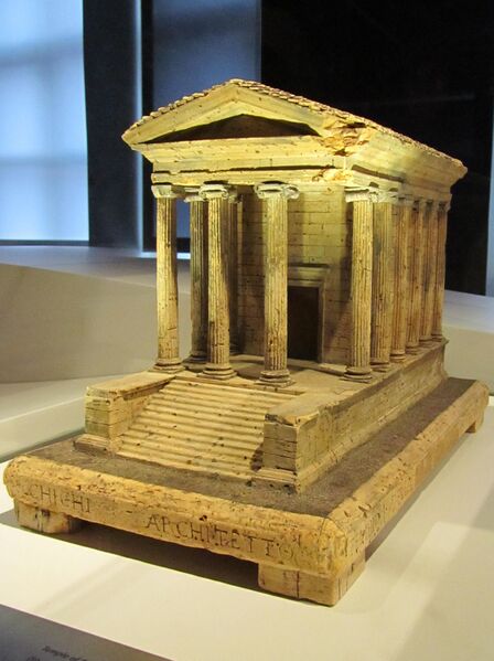 Файл:Tempel des Portunus Gotha.JPG
