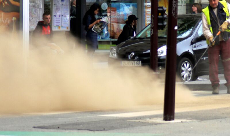 Файл:DustWorkerStreet3.jpg
