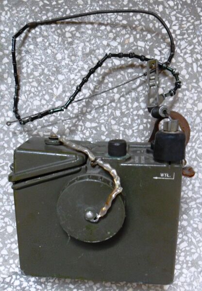 Файл:Radiostacja R-126.JPG