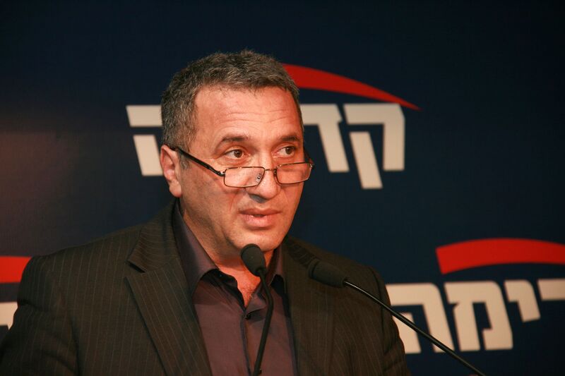 Файл:Robert Tiviaev - Kadima.JPG