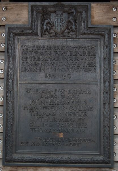 Файл:Royal Insurance War Memorial.JPG
