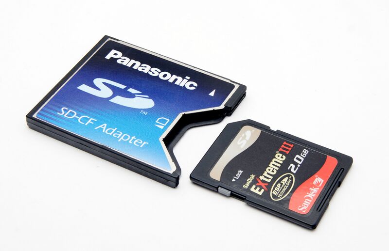 Файл:CompactFlash SecureDigital Adapter.jpg
