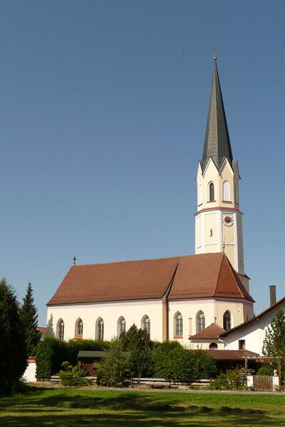 Файл:Pfarrkirche Aham.JPG