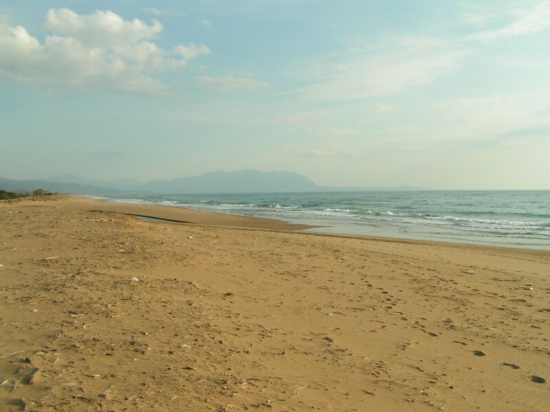 Файл:Zcharo beach.JPG