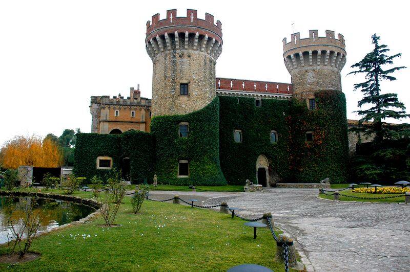 Файл:Castell de Peralada.JPG
