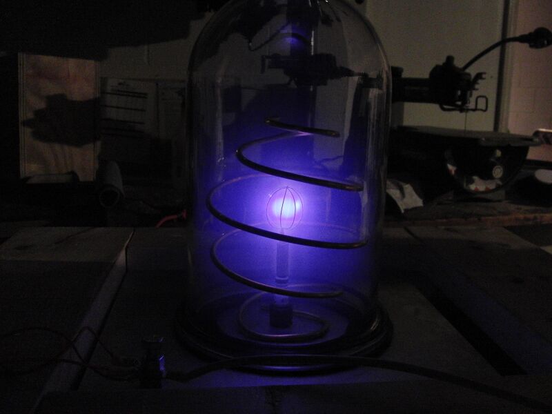 Файл:Homemade fusion reactor.JPG