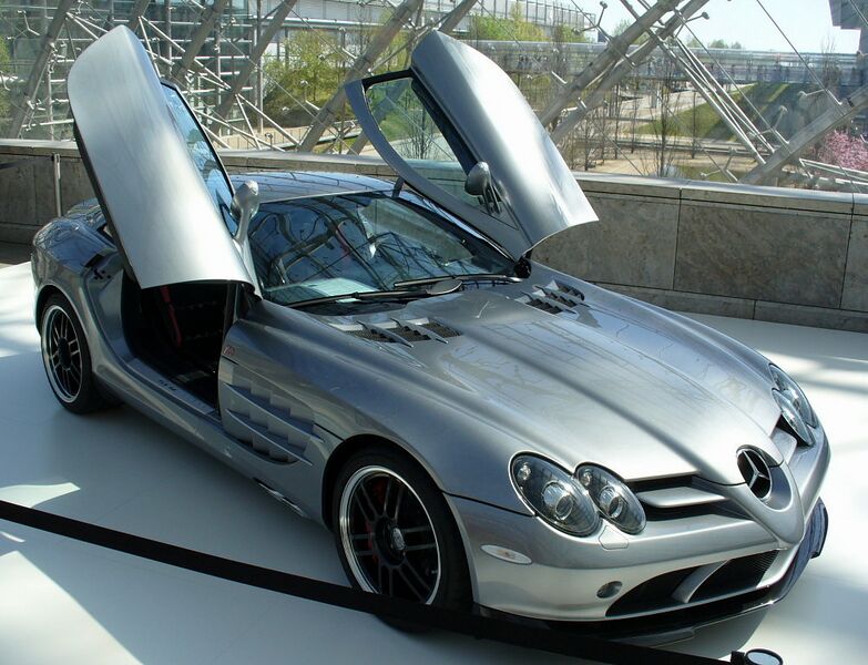 Файл:Mercedes-Benz SLR 722-Edition.JPG