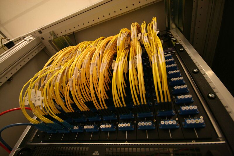 Файл:AMS-IX optical patch panel.jpg