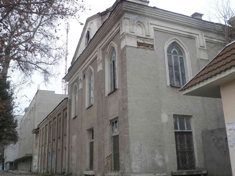 Файл:Factory in Yangiyol.JPG
