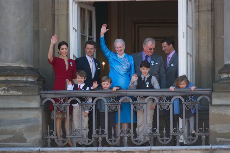 Файл:Monarchy Of Denmark April 2010.jpg