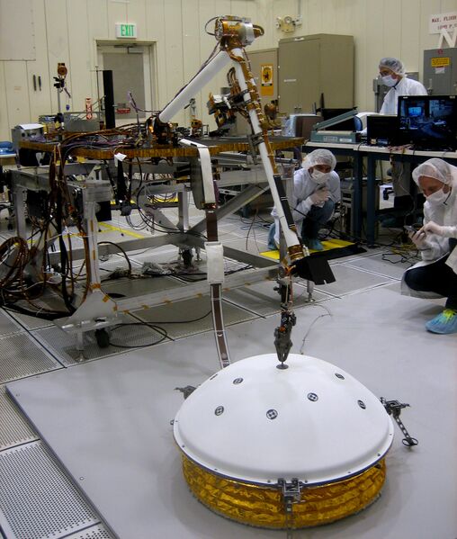 Файл:PIA19144-MarsMission-InSight-Testing-20150304.jpg