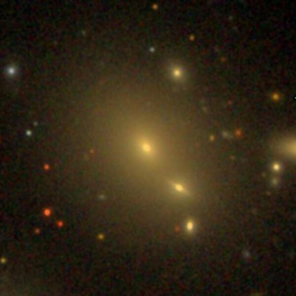Файл:SDSS NGC 6041.jpeg