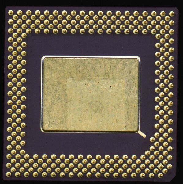 Файл:AMD K5 PR166 Back.jpg