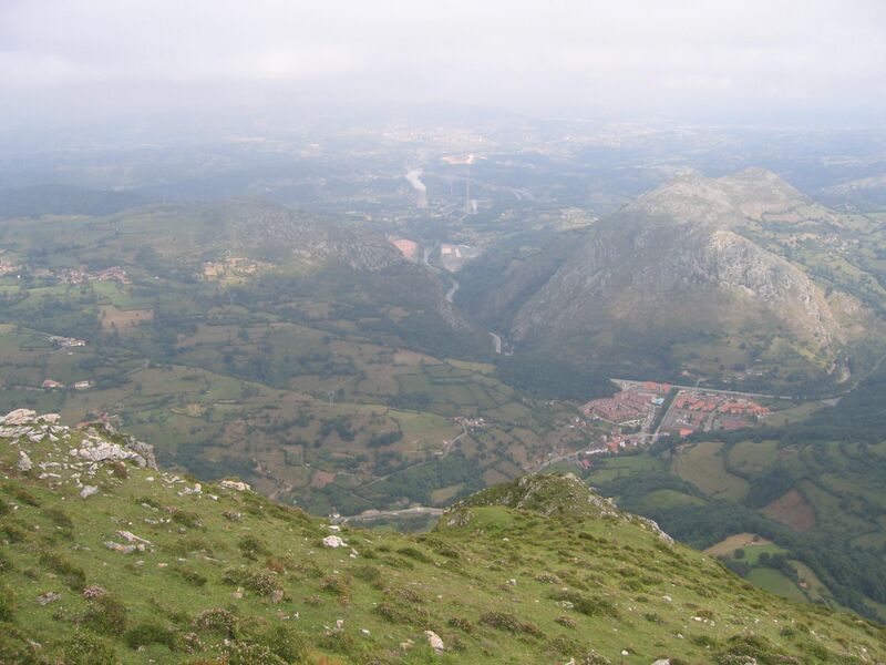Файл:PANORAMICA DE MORCÍN.JPG