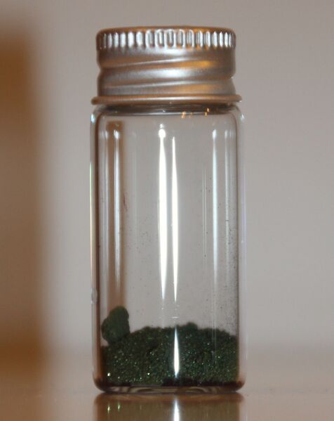 Файл:Sample of Basic Fuchsine.jpg