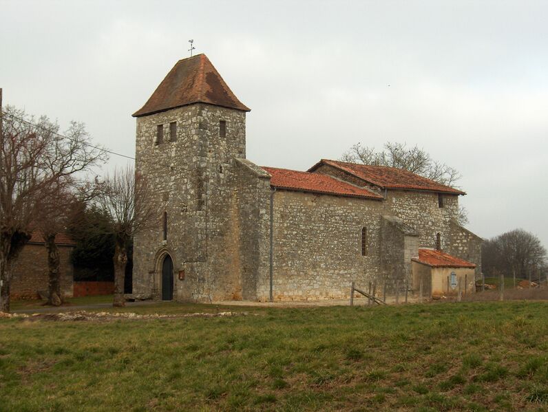Файл:Lussac - Eglise.JPG