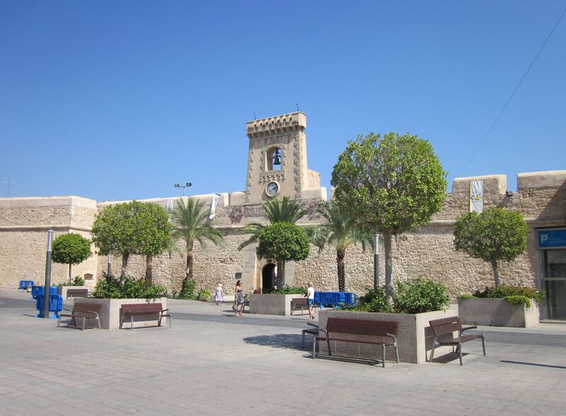Файл:Santa Pola Castillo-Fortaleza.JPG