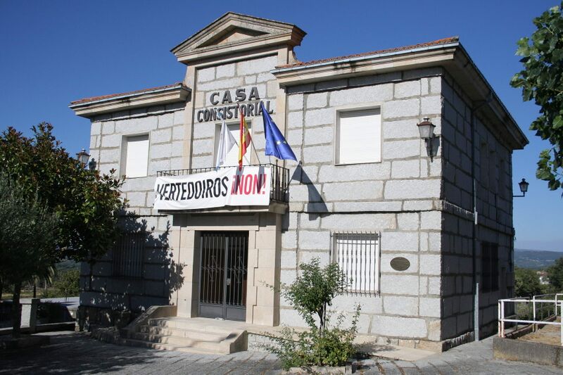 Файл:Casa do Concello de Taboadela.JPG