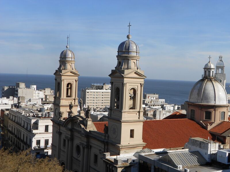 Файл:Catedral cúpulas.JPG