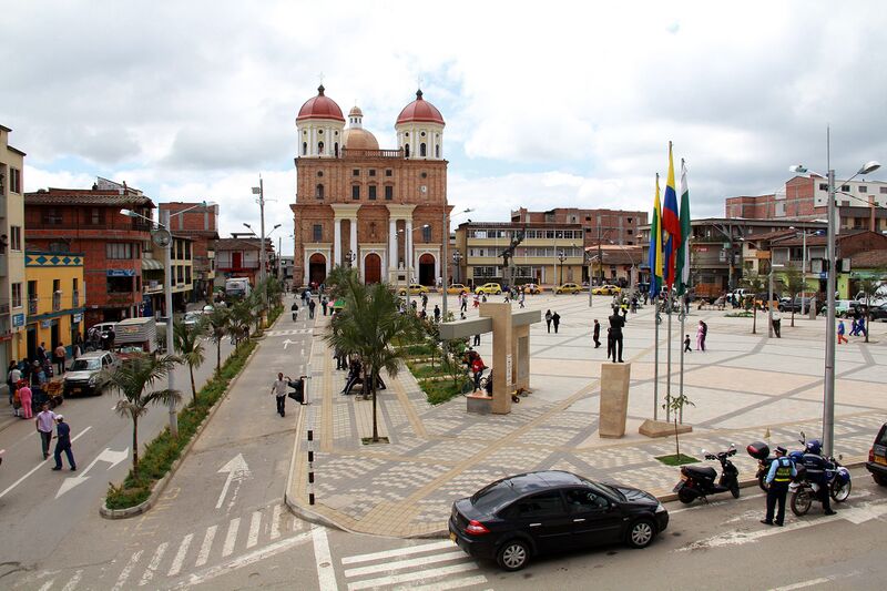 Файл:Parque Santa Rosa de Osos.JPG