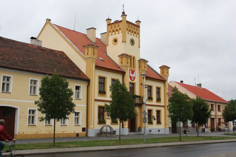 Файл:Svihov radnice 2012 8219.JPG